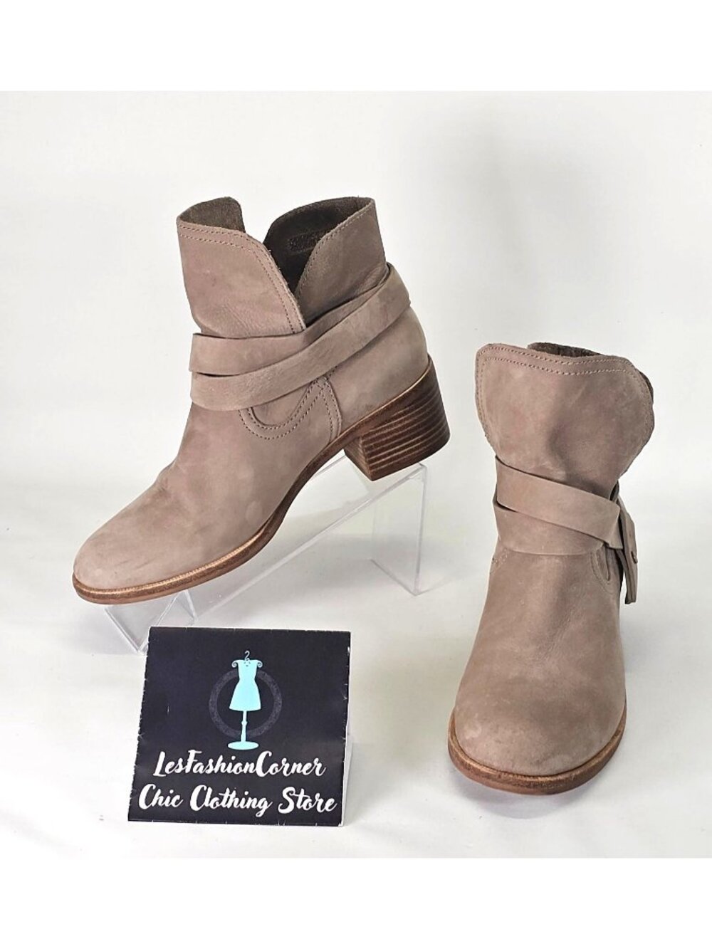 UGG Elora Sahara Women's Taupe Suede Leather Ankle Boots Heel Size 7.5 217